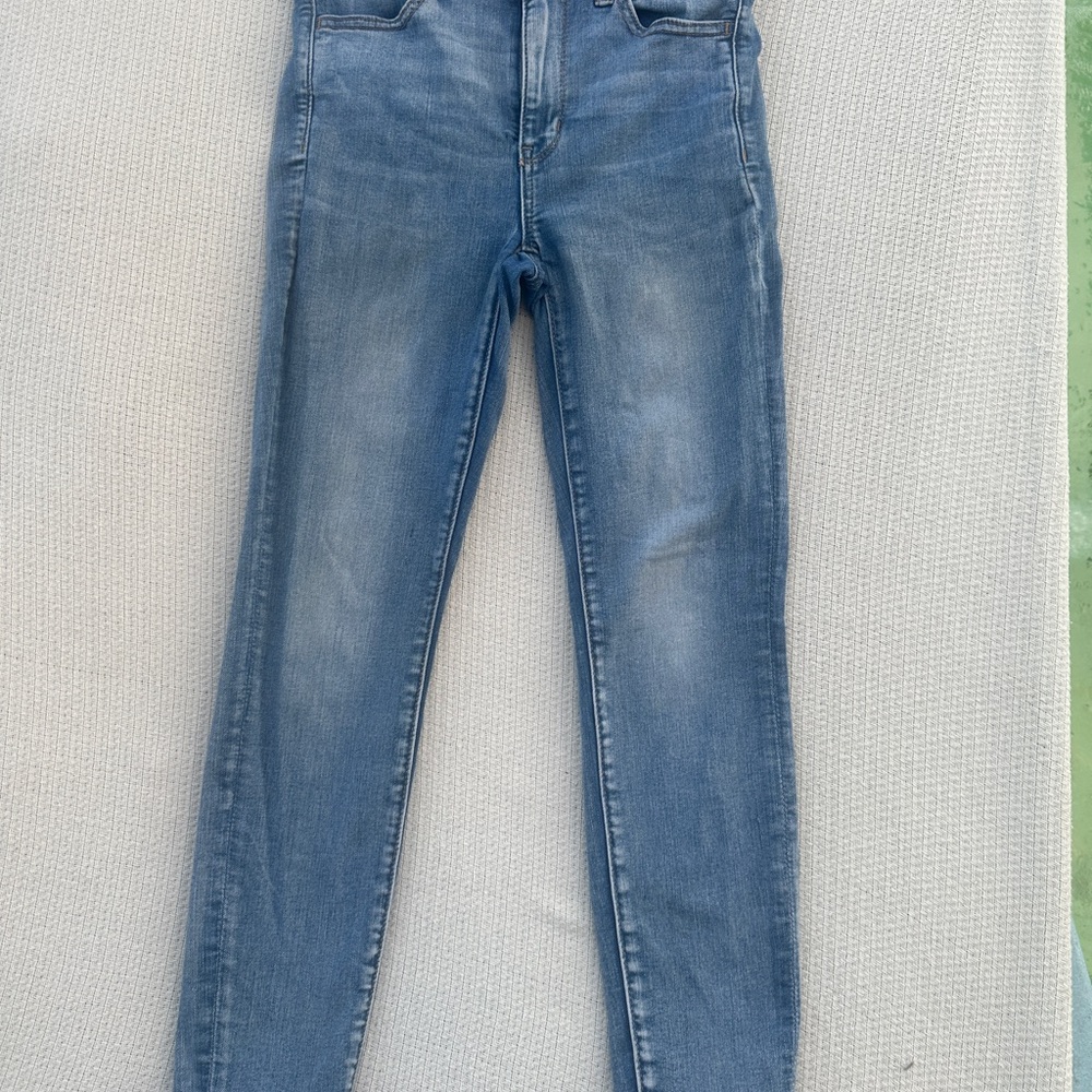 American Eagle Outfitters Medium Blue Skinny Jeans